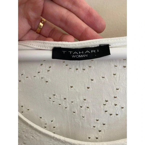 T Tahari Woman NWT 3XL White Flutter Sleeve Short Sleeve Top Plus Size Tee - Picture 6 of 12